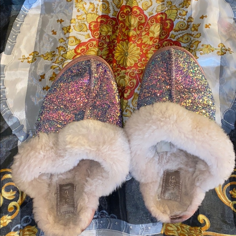 Authentic ugg slippers